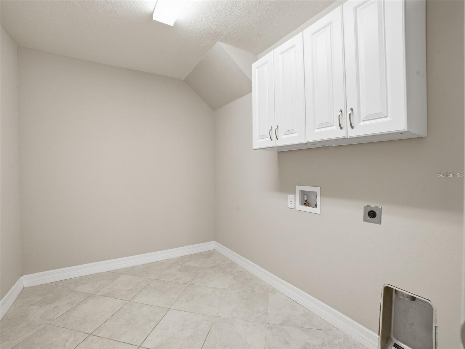 SOUTH FORK TR O PH 1 - Residential