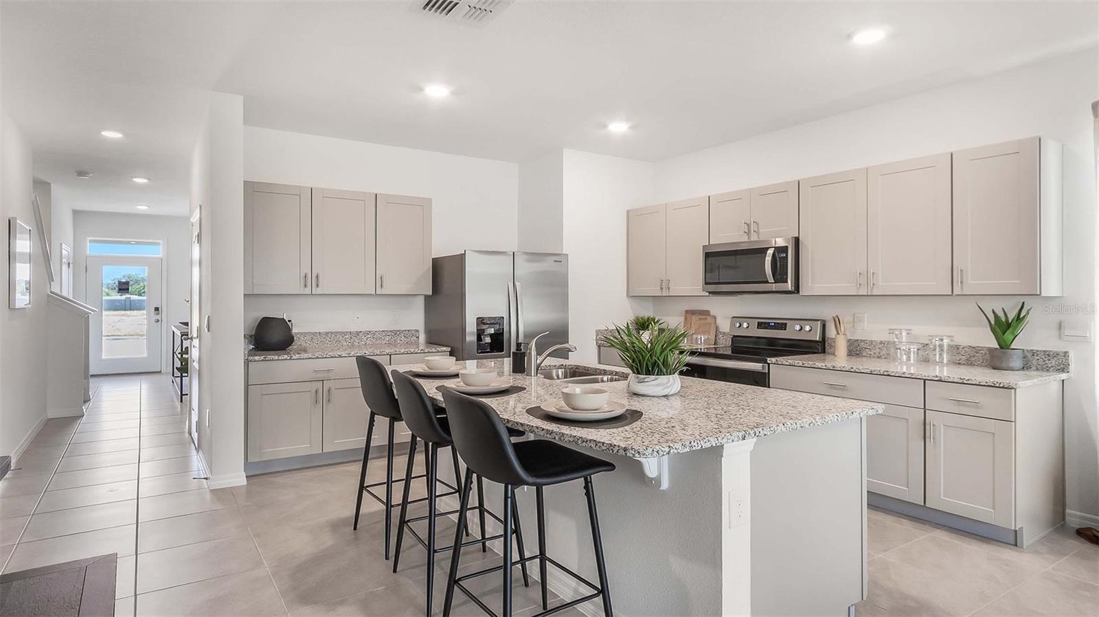 1300 ISLETA LOOP