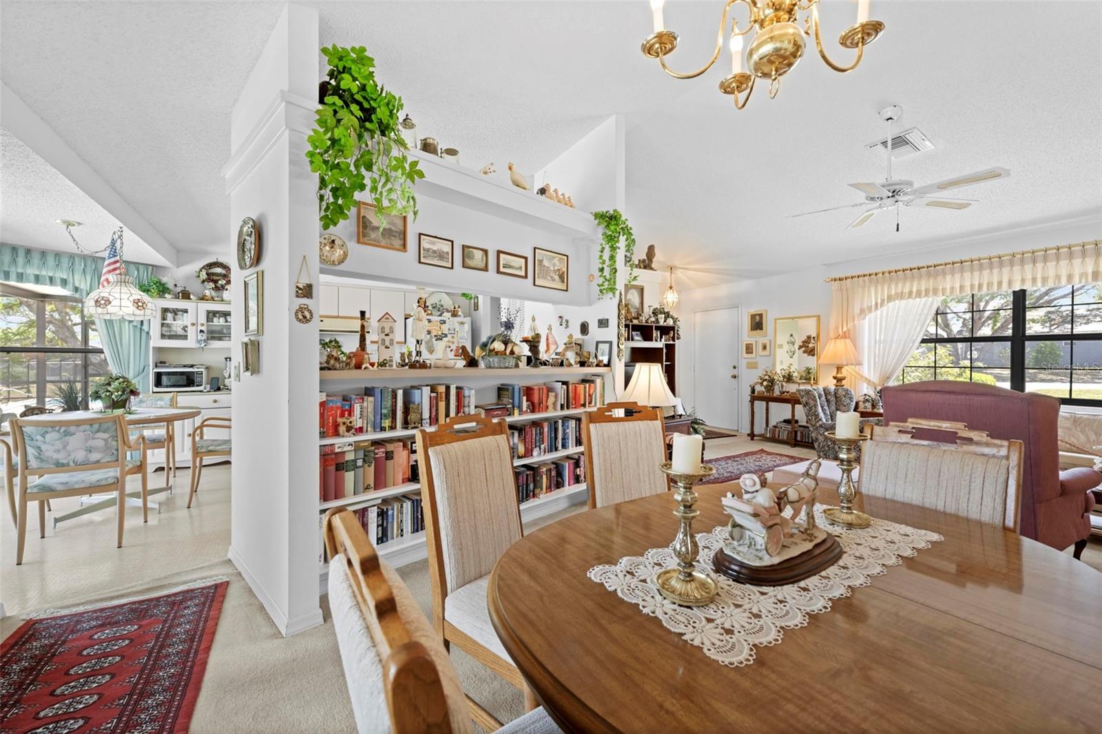 SPRING HILL - Residential