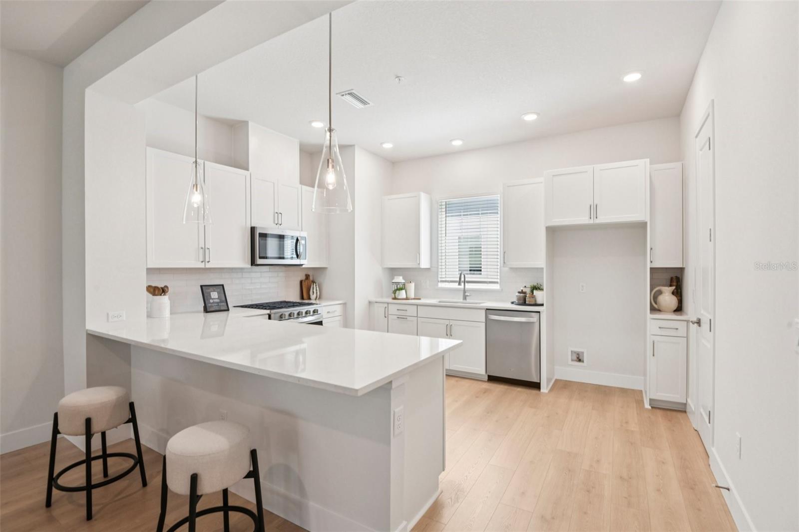 UNION DISTRICT TWNHMS - Residential Lease