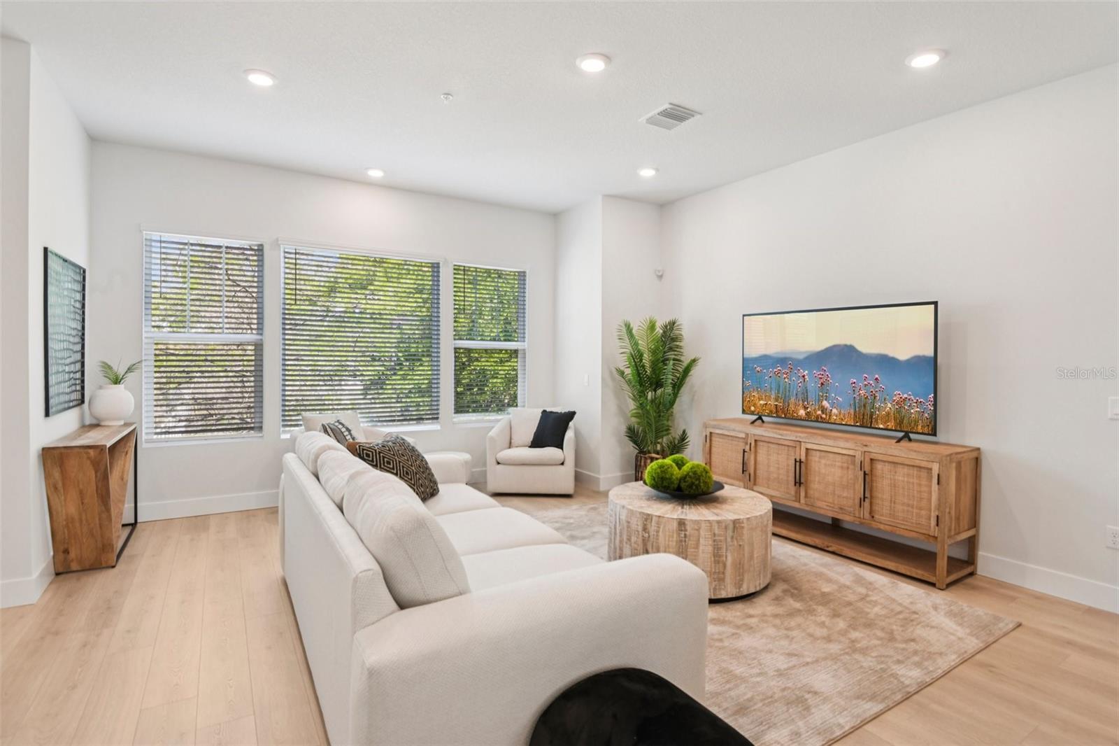 UNION DISTRICT TWNHMS - Residential Lease