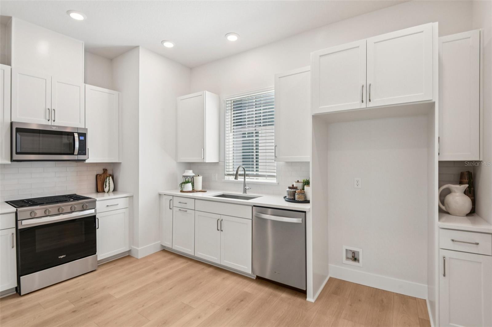 UNION DISTRICT TWNHMS - Residential Lease