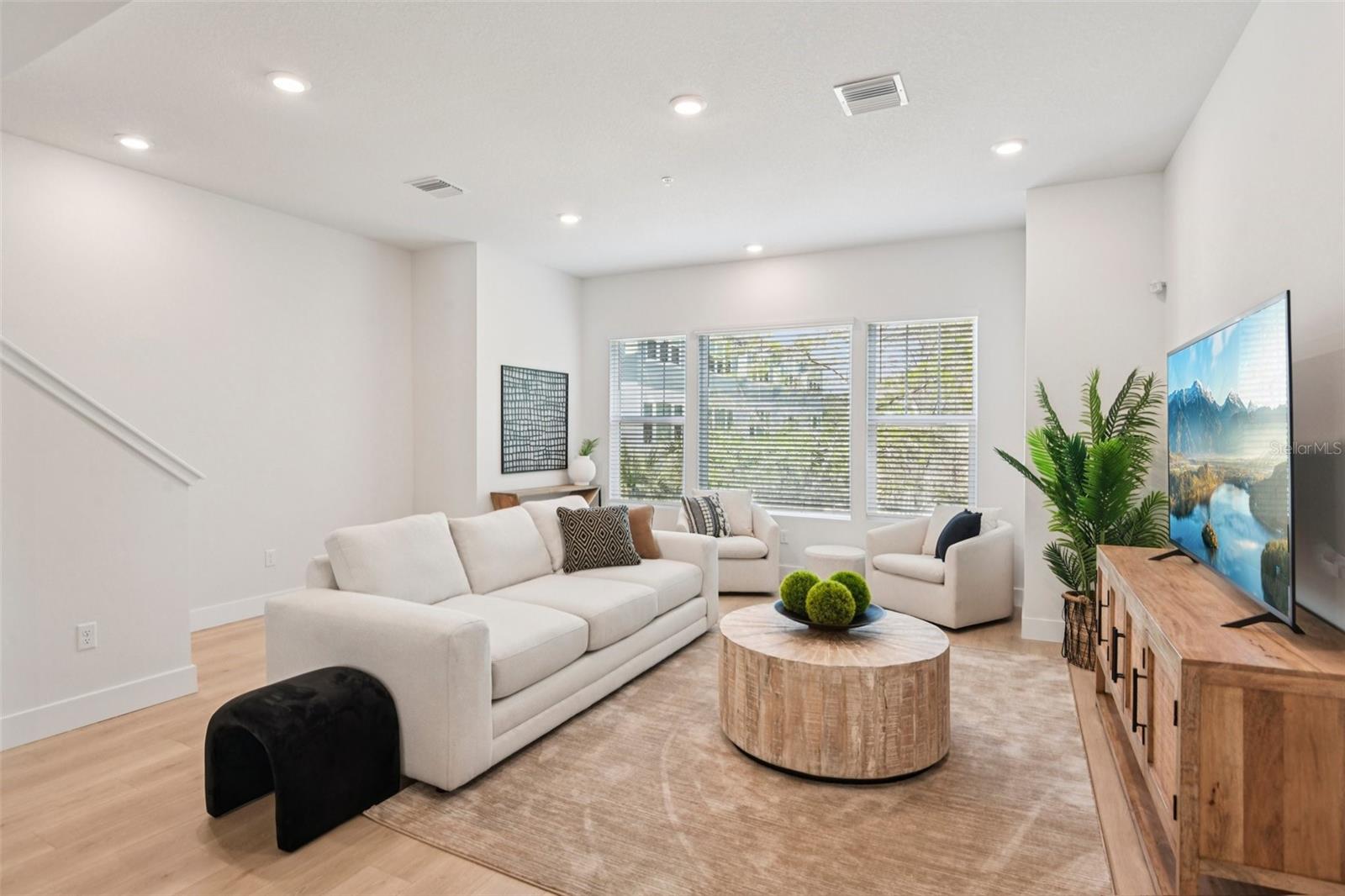 UNION DISTRICT TWNHMS - Residential Lease