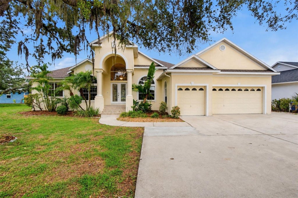 Photo of 9009 Riverview Drive, Riverview, FL 33578 (MLS # O6426103)