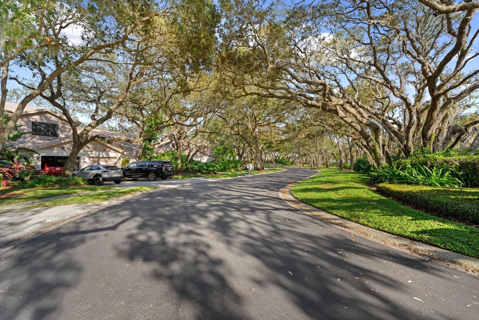 WHISPERING WOODS - Residential