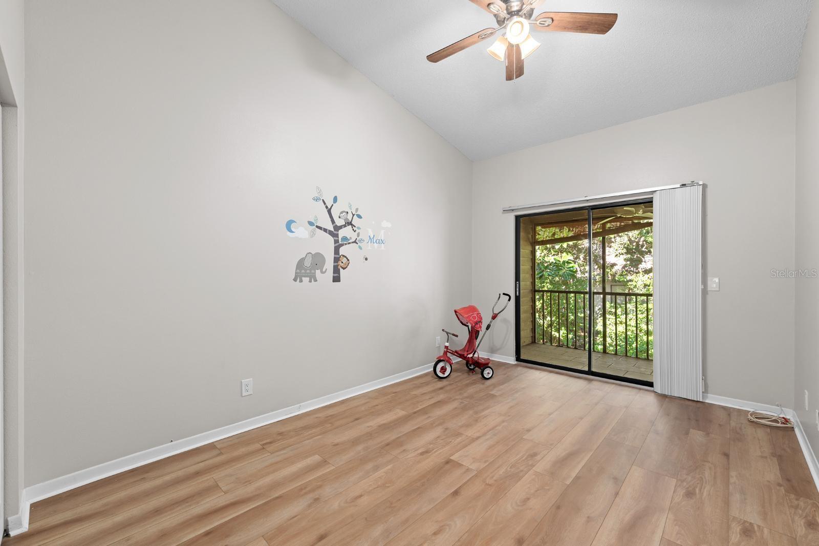 WHISPERING WOODS - Residential