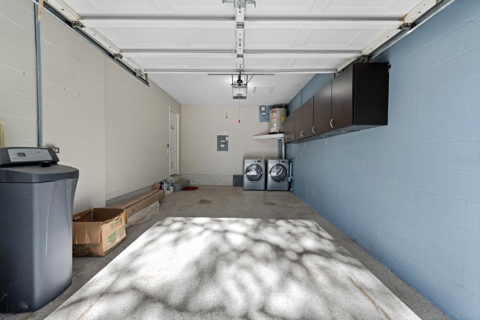 WHISPERING WOODS - Residential