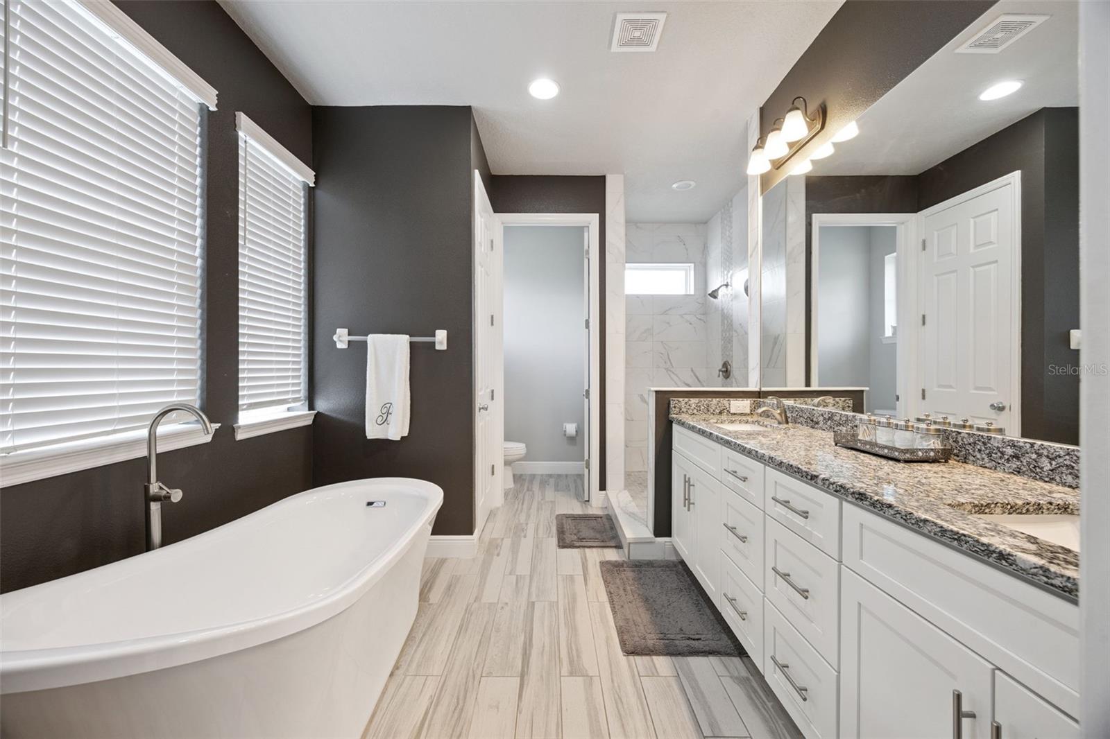 EOS GROUP - Residential