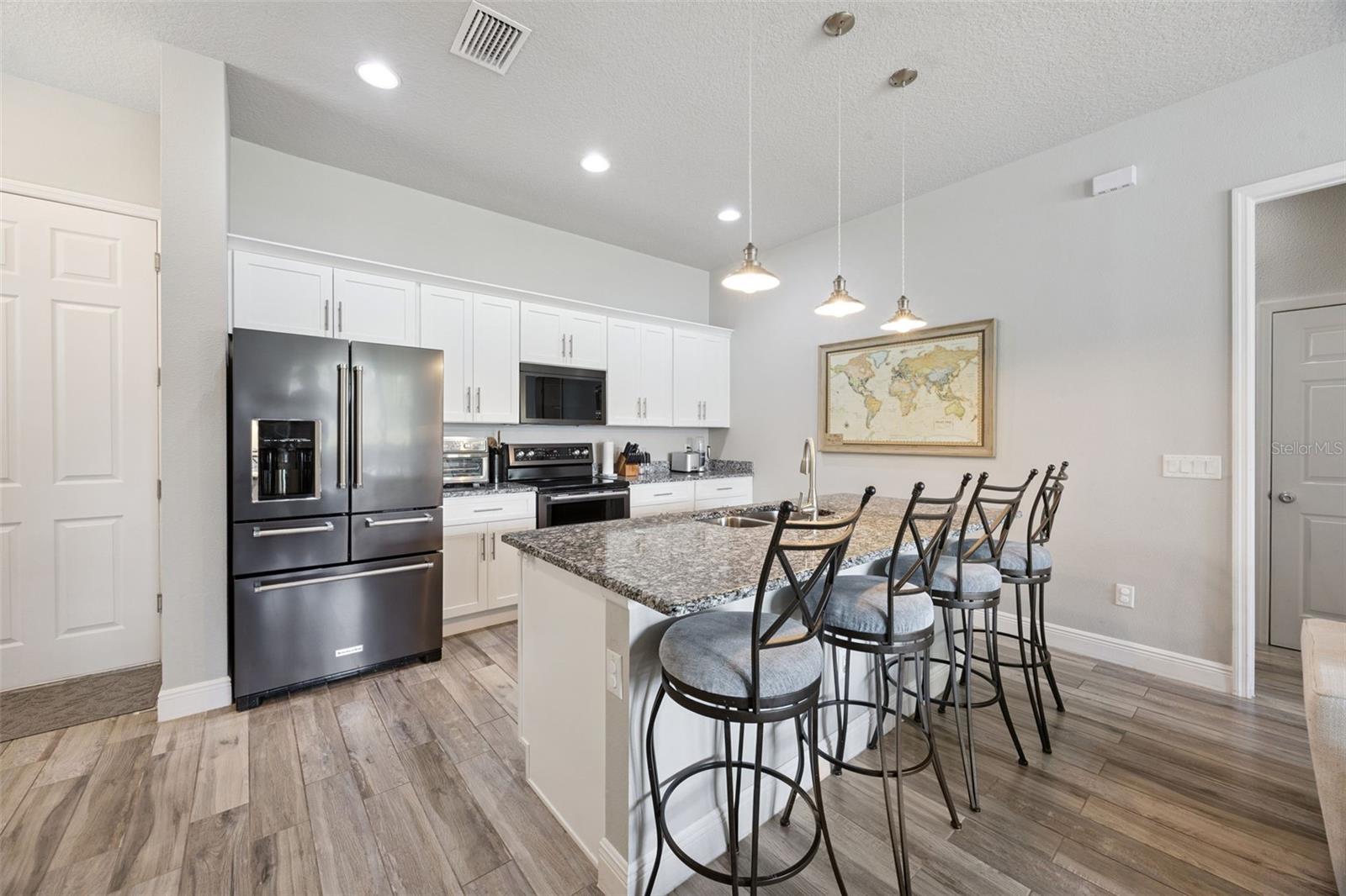 EOS GROUP - Residential