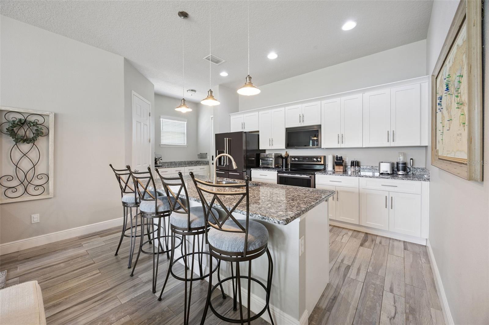 EOS GROUP - Residential