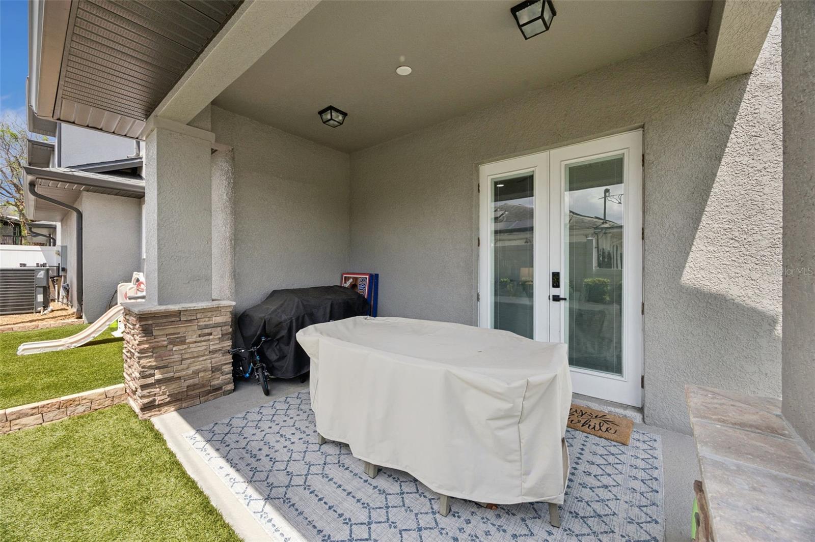 EOS GROUP - Residential