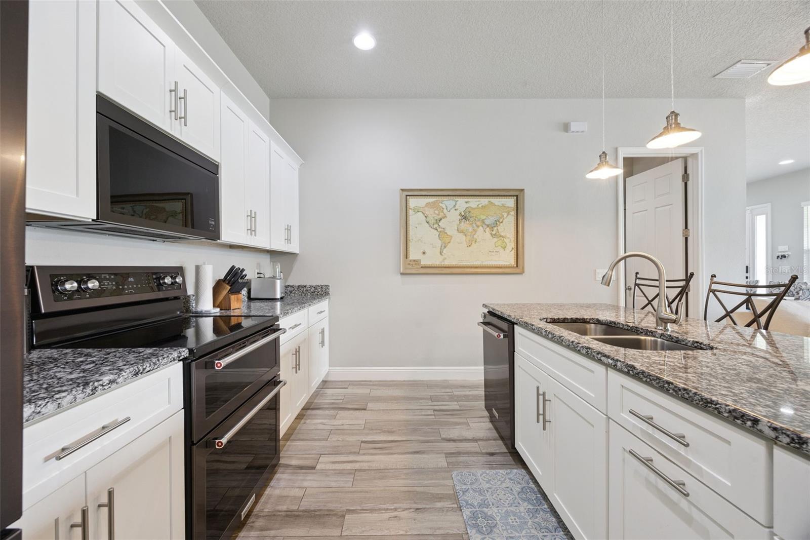 EOS GROUP - Residential