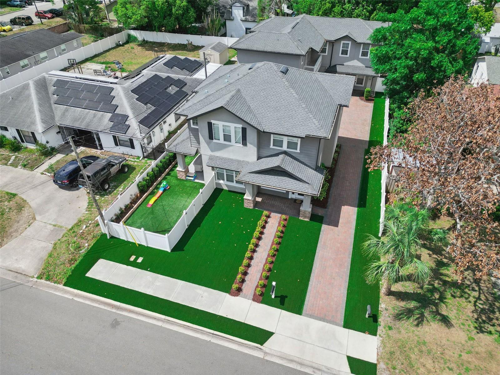 EOS GROUP - Residential