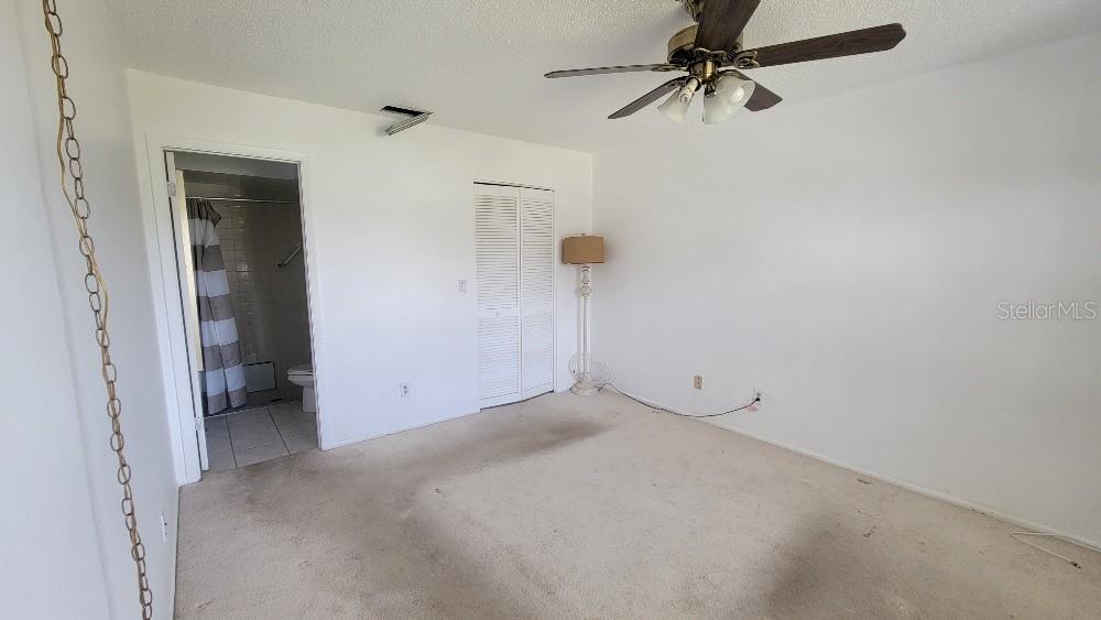 LAKES UNIT II PH I SEC II THE - Residential