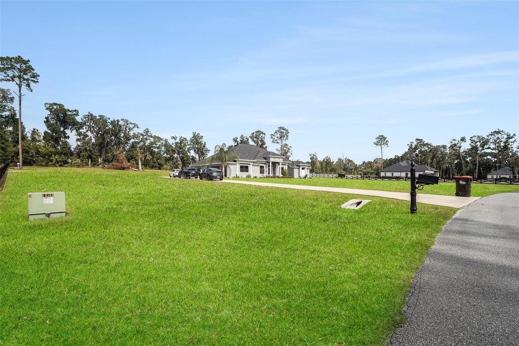 Photo of 7403 NE 22nd Court Road, Ocala, FL 34479 (MLS # O6367430)