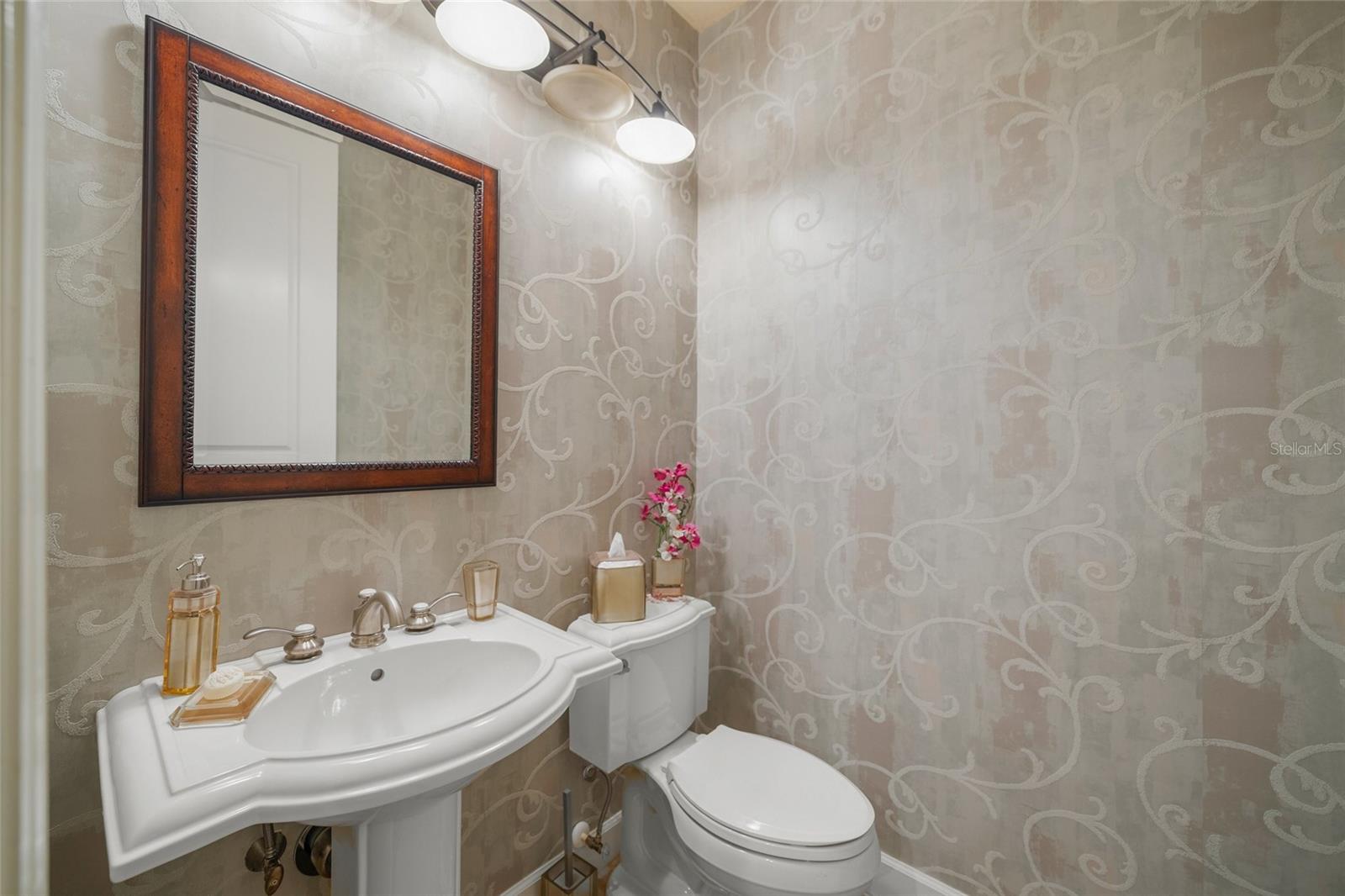 LAUREL OAK ESTATES - Residential