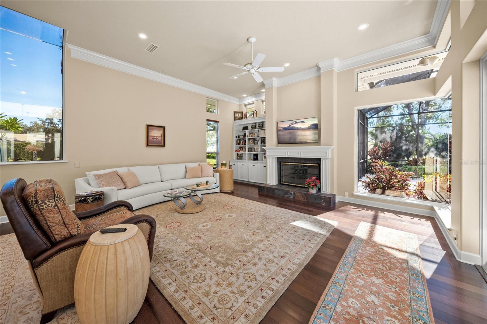 LAUREL OAK ESTATES - Residential