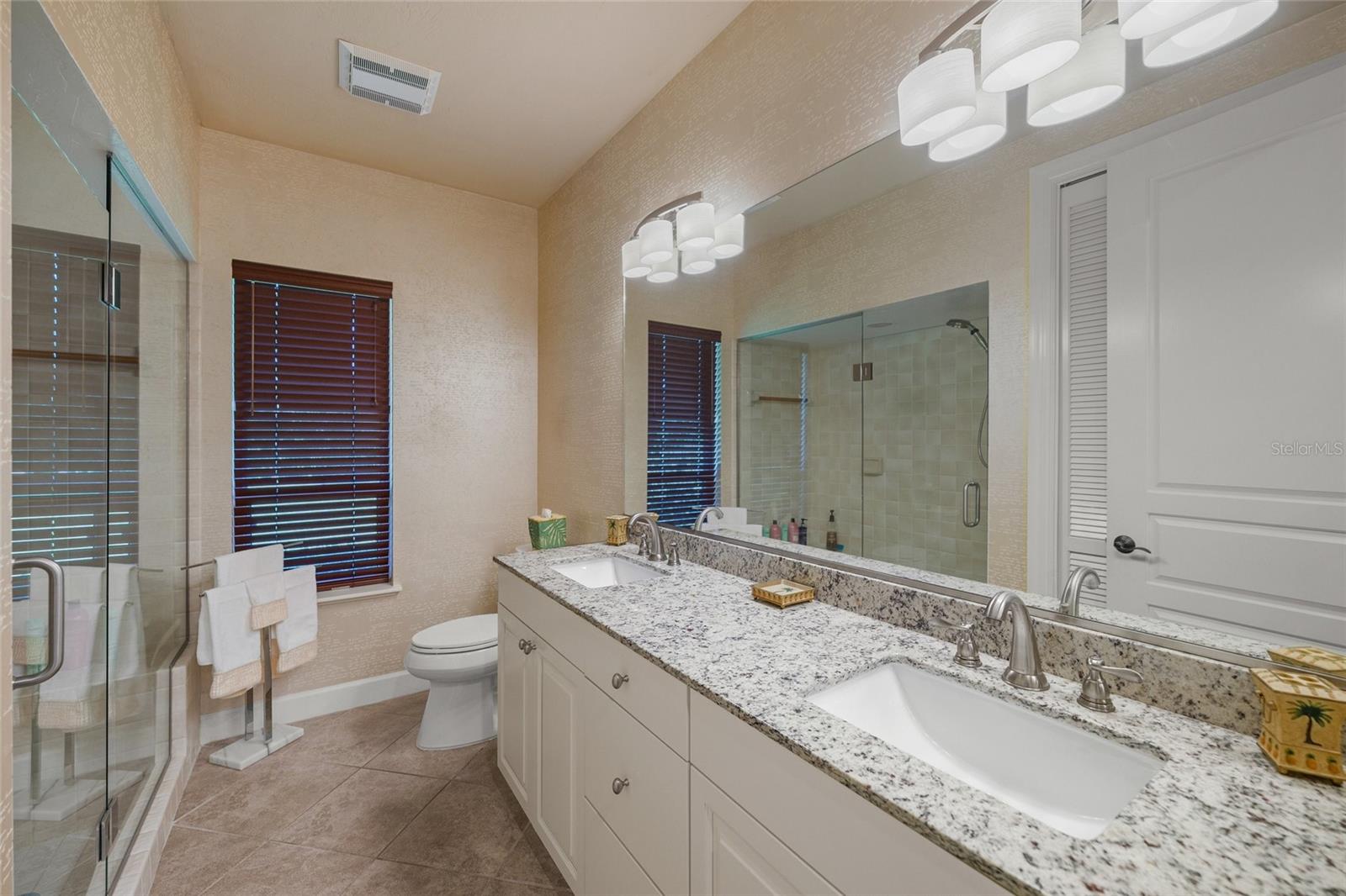 LAUREL OAK ESTATES - Residential