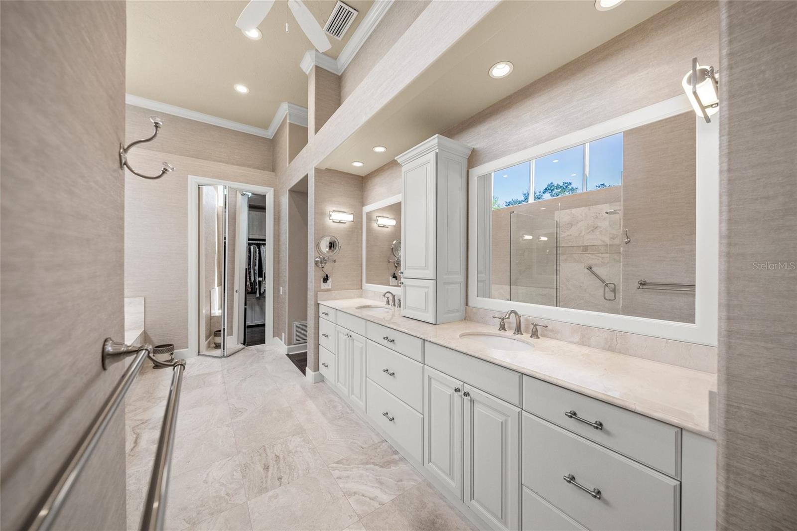 LAUREL OAK ESTATES - Residential