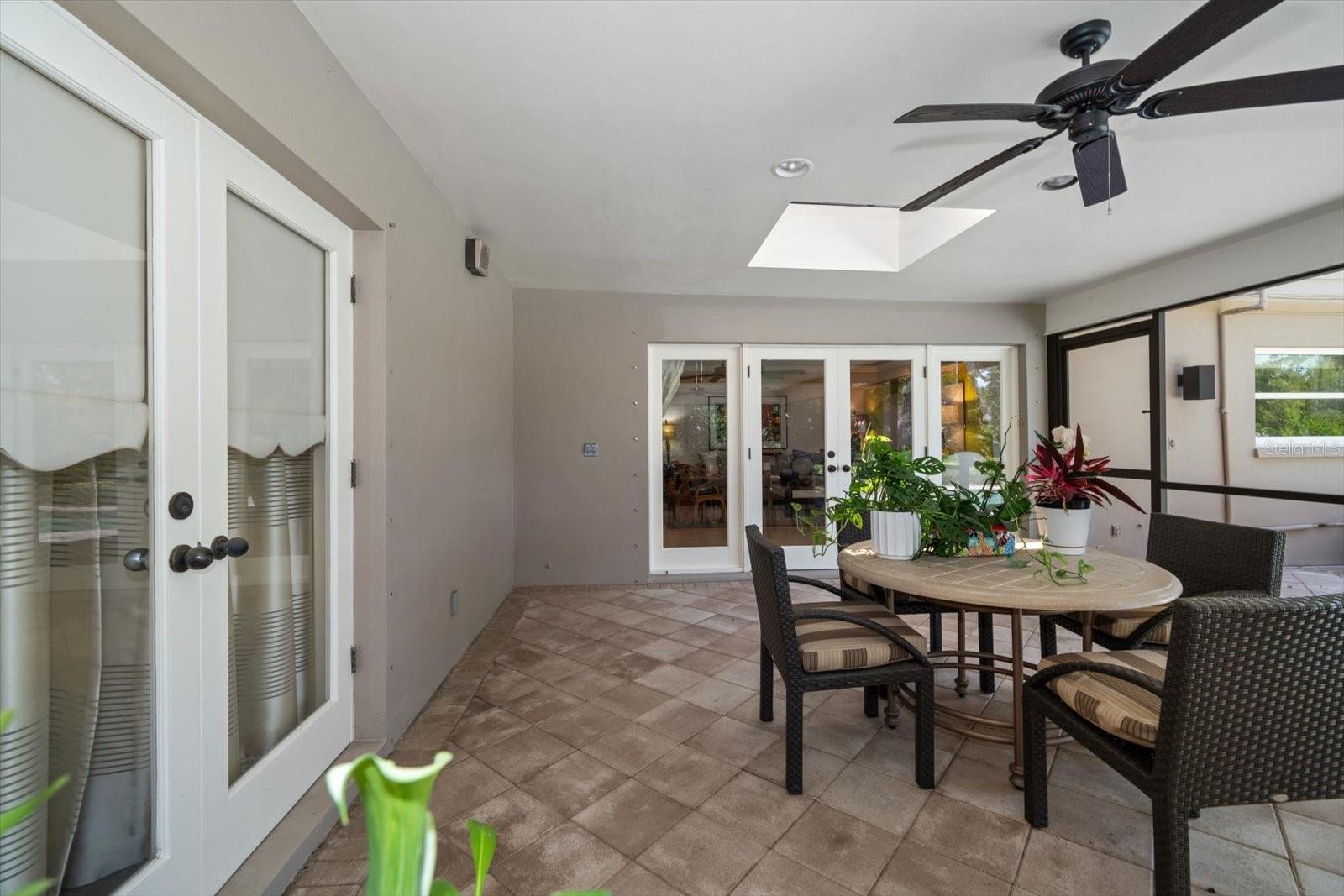 PINELLAS GROVES - Residential