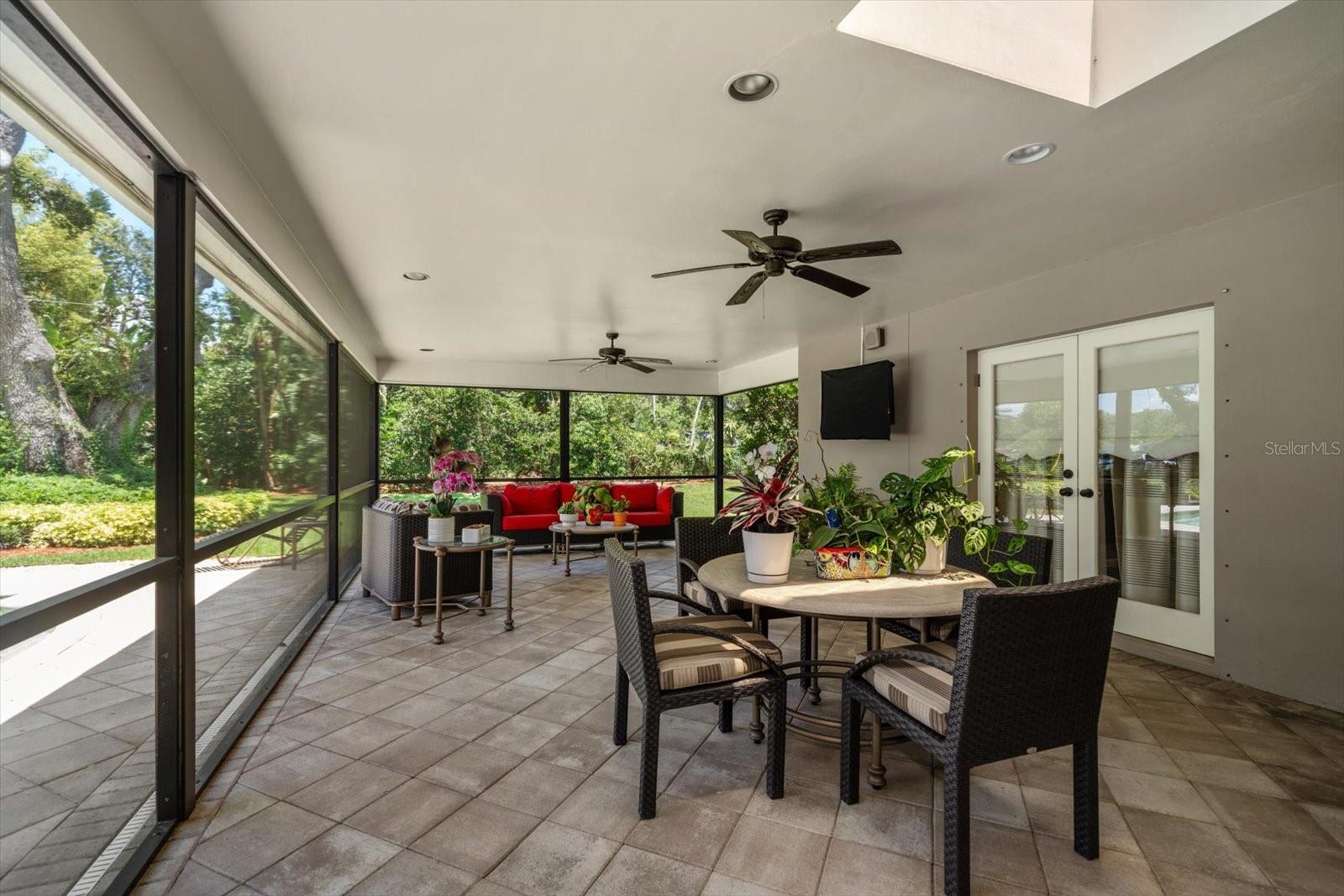 PINELLAS GROVES - Residential