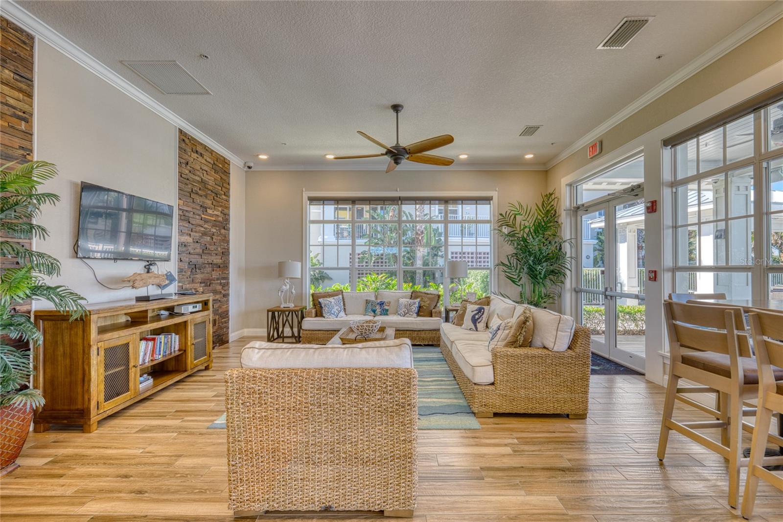 RIVERWALK/CORONADO ISLAND-BLDG - Residential