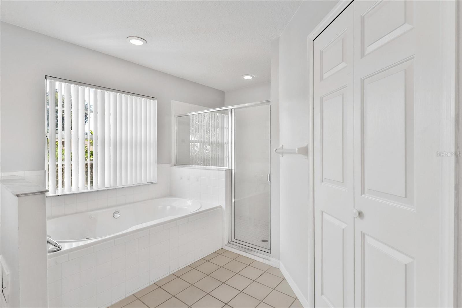 KINGS COVE UNIT 07 TR A-C - Residential