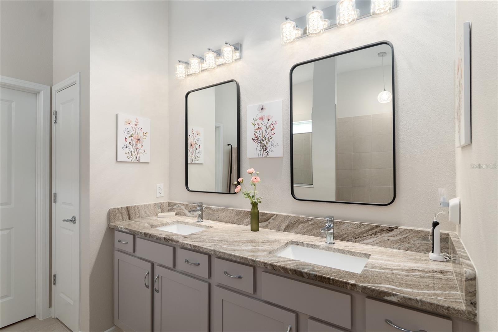 STONE CREEK - Residential