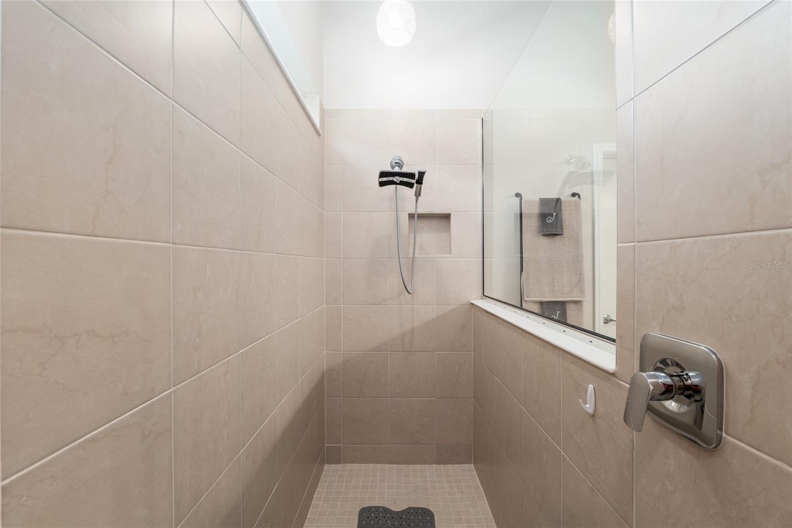 STONE CREEK - Residential