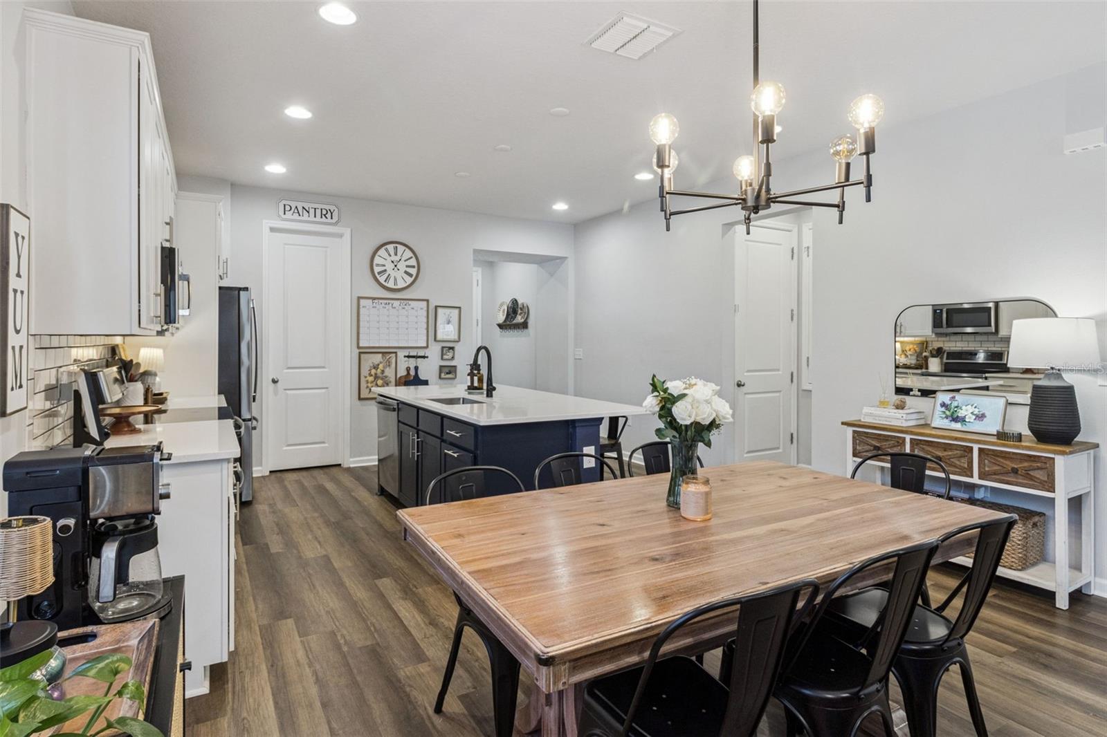 NORTHRIDGE ESTATES - Residential