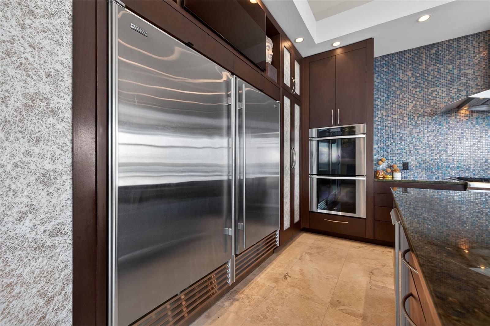 VENETIAN ISLES - Residential