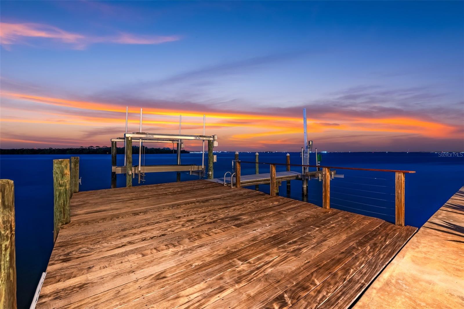 VENETIAN ISLES - Residential