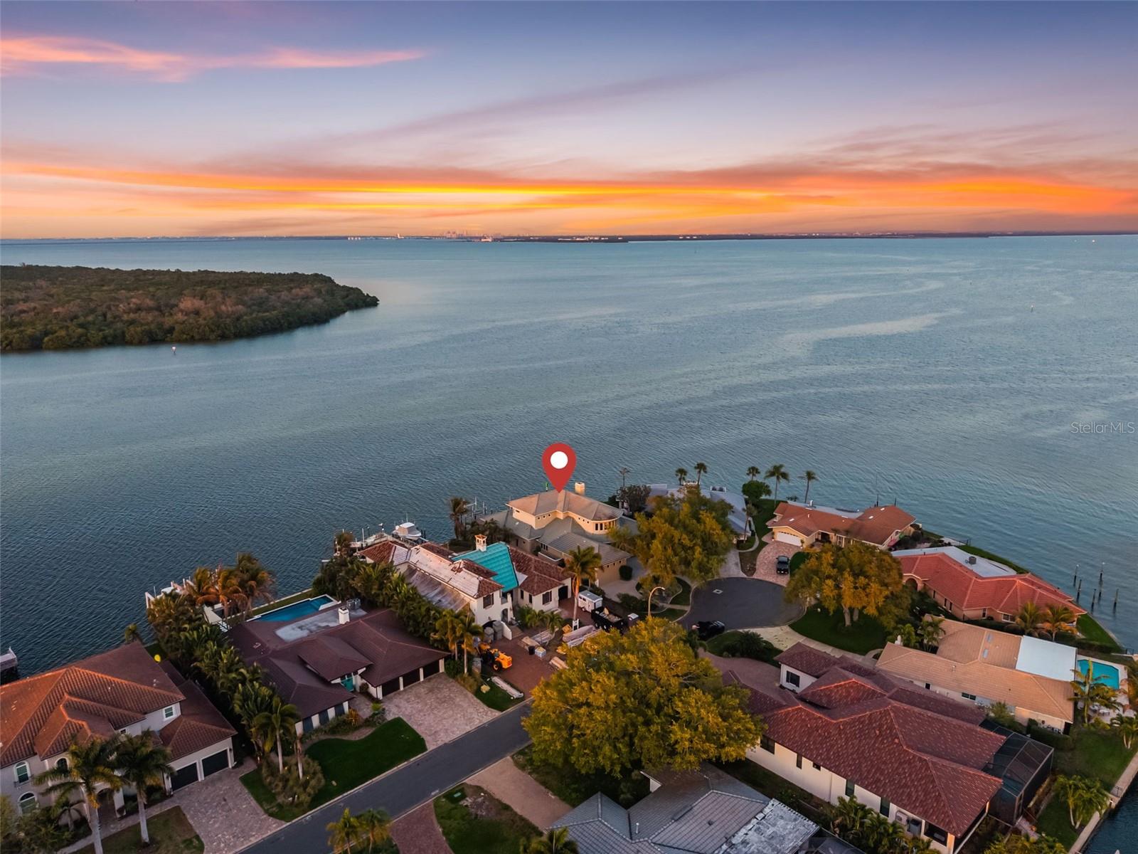 VENETIAN ISLES - Residential