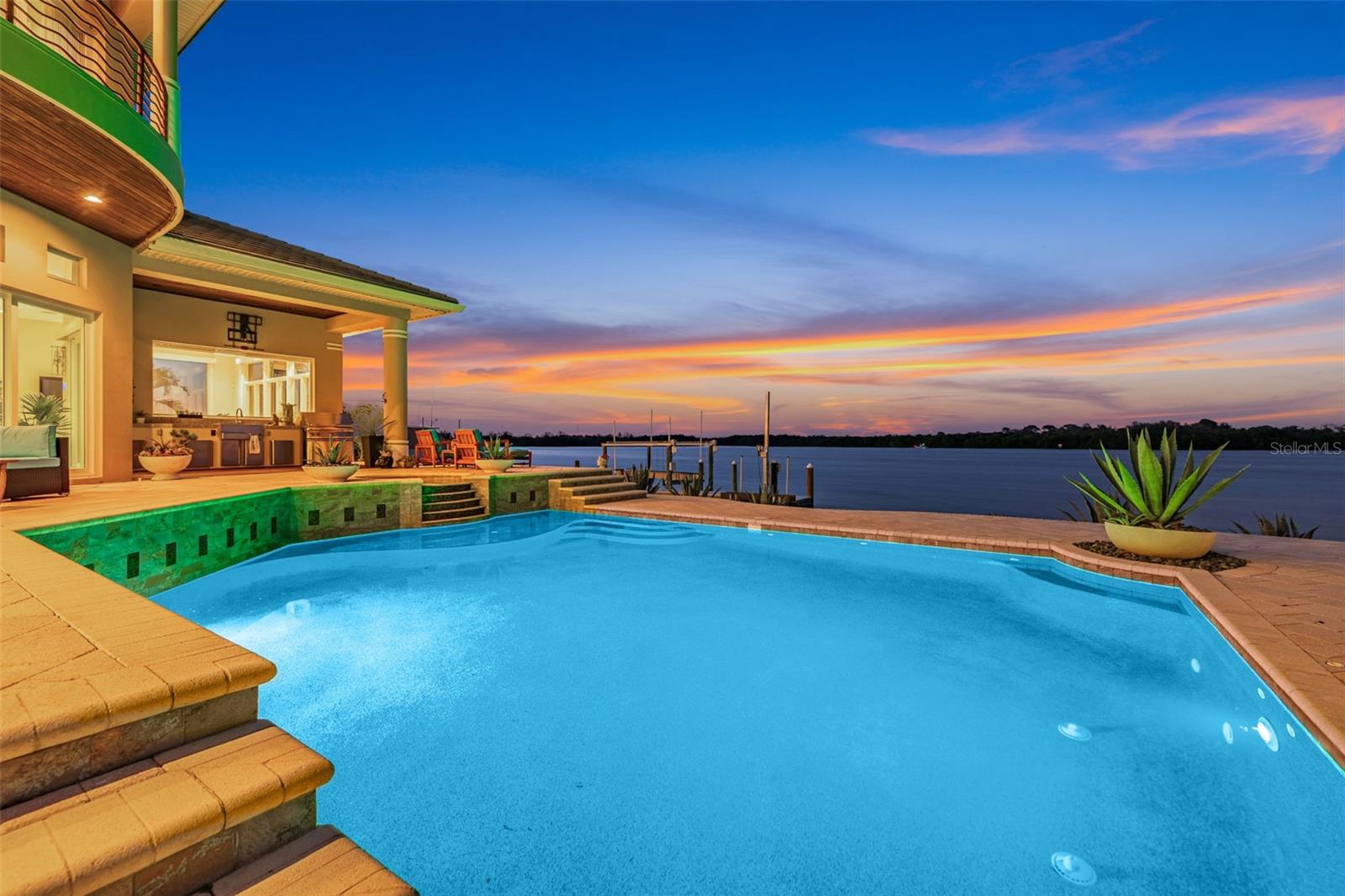 VENETIAN ISLES - Residential