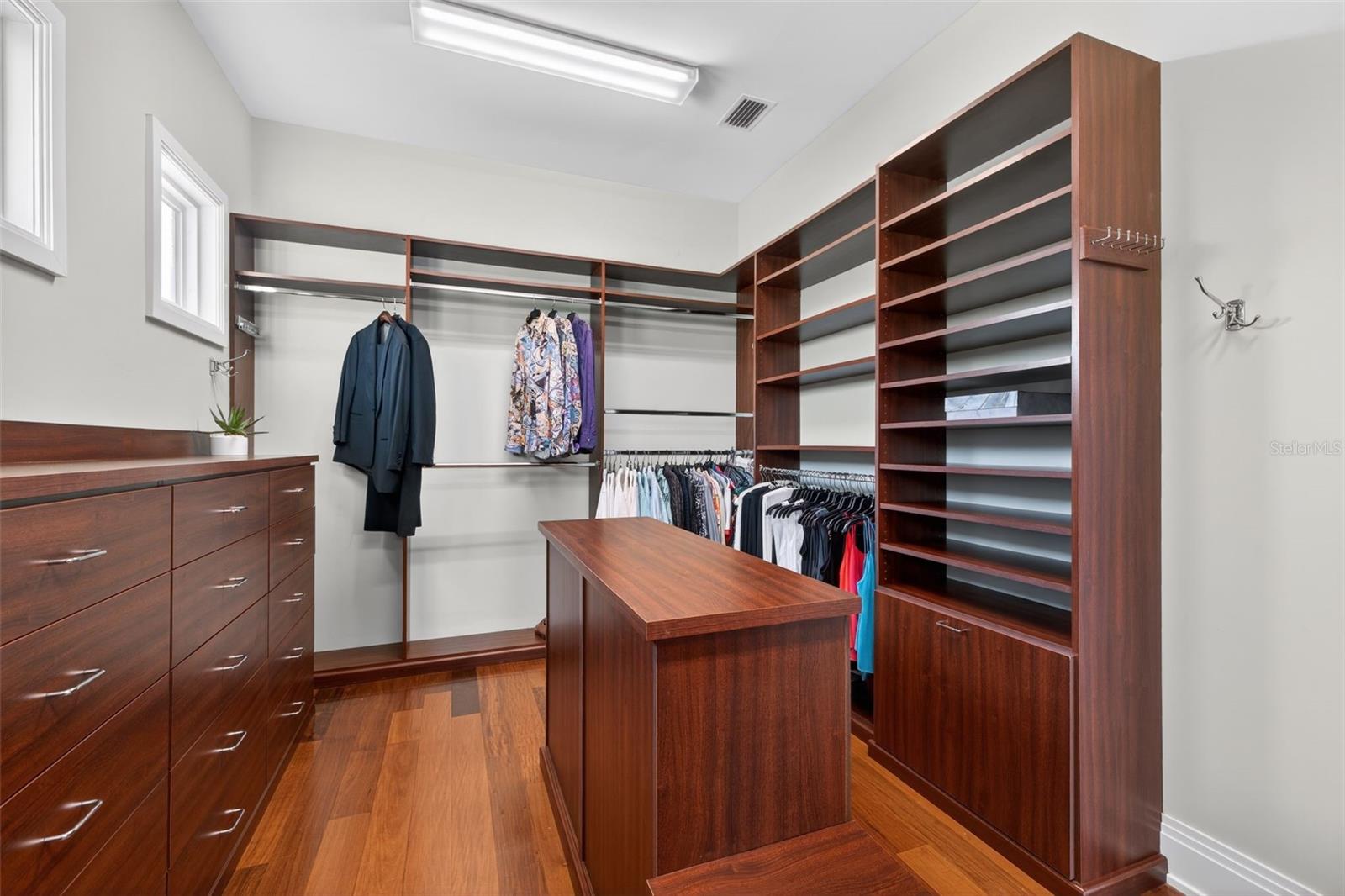 VENETIAN ISLES - Residential