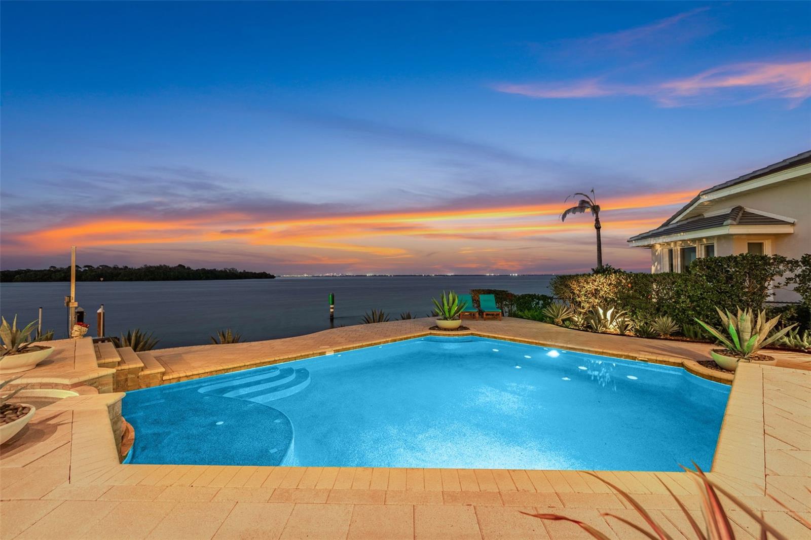 VENETIAN ISLES - Residential