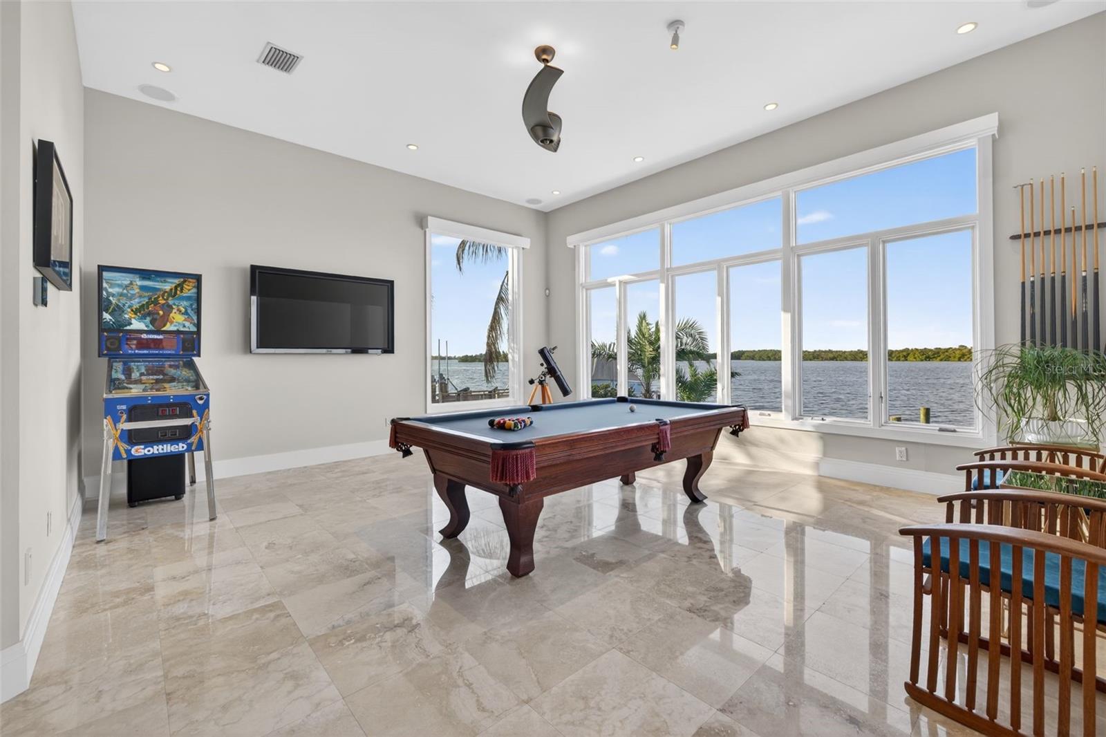 VENETIAN ISLES - Residential