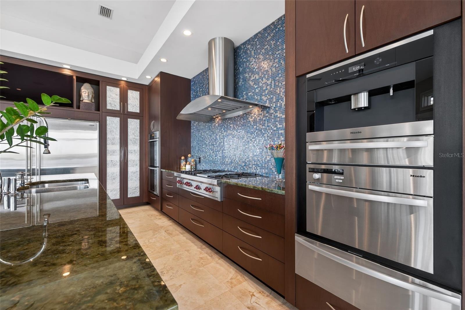 VENETIAN ISLES - Residential