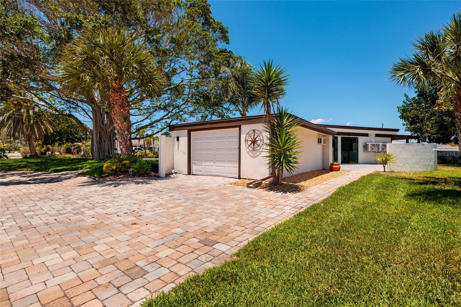 BELLE VISTA POINT 2ND ADD - Residential