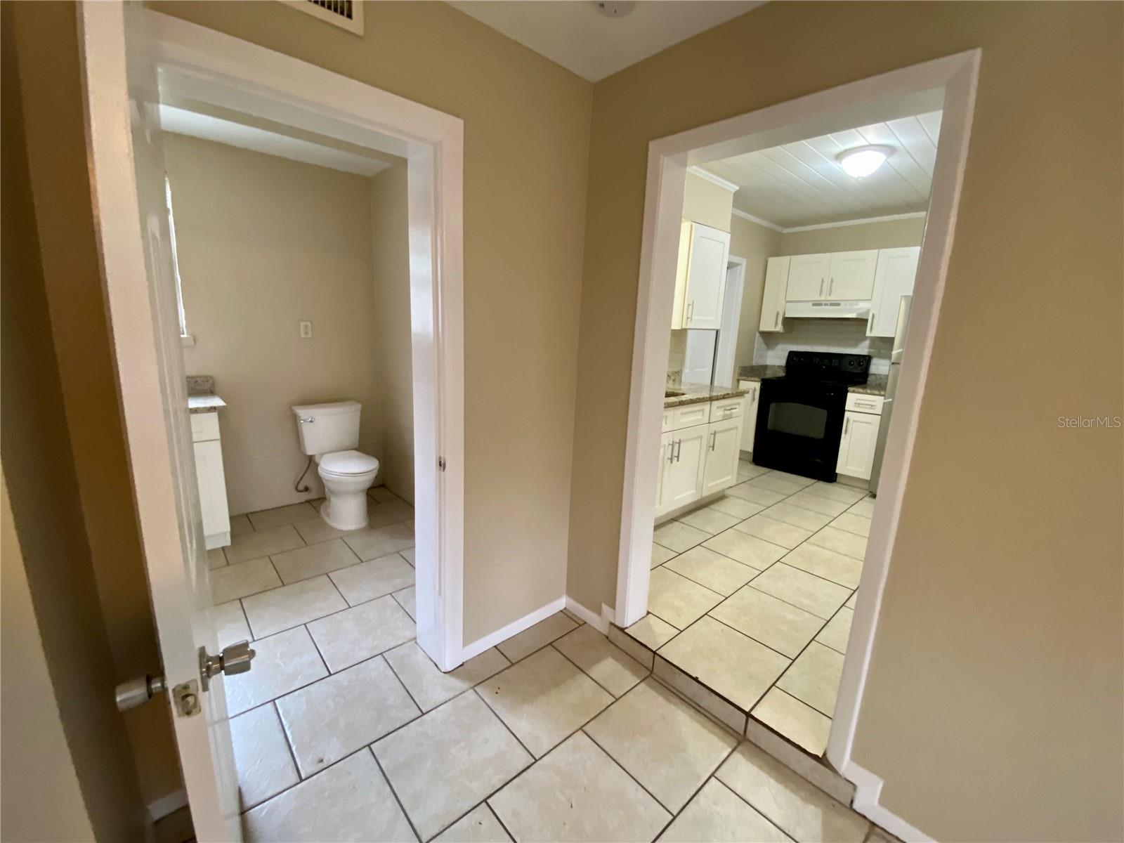 ACREAGE & UNREC - Residential Lease