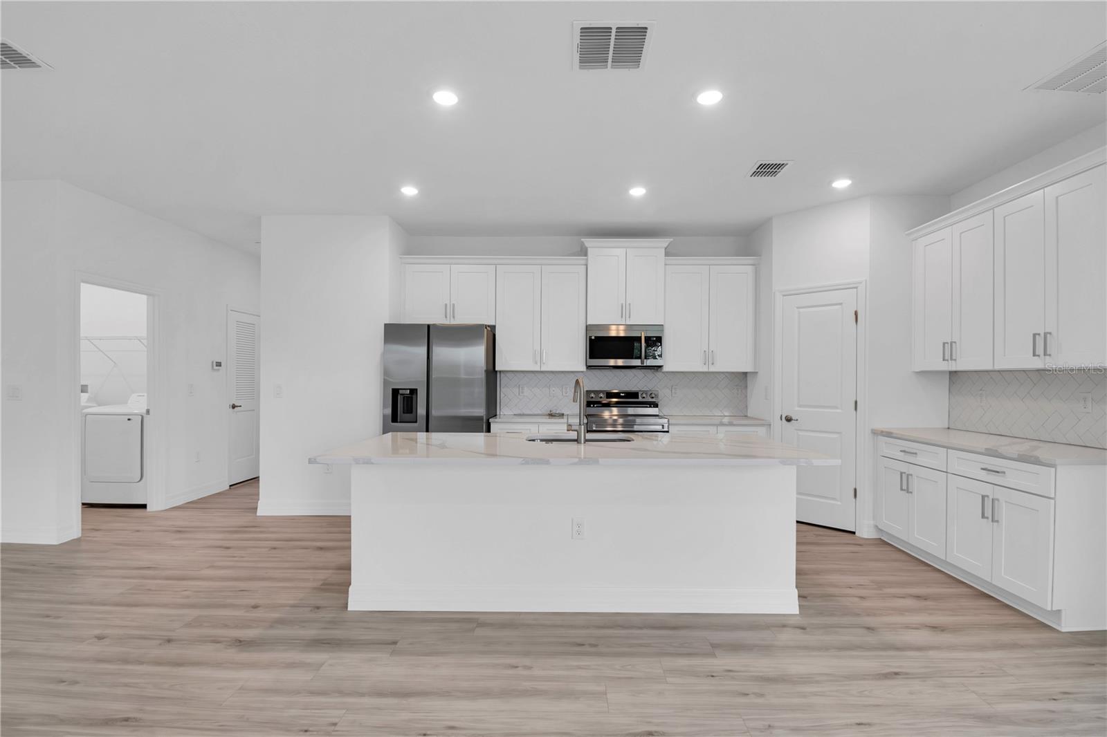 MARION OAKS UN 06 - Residential