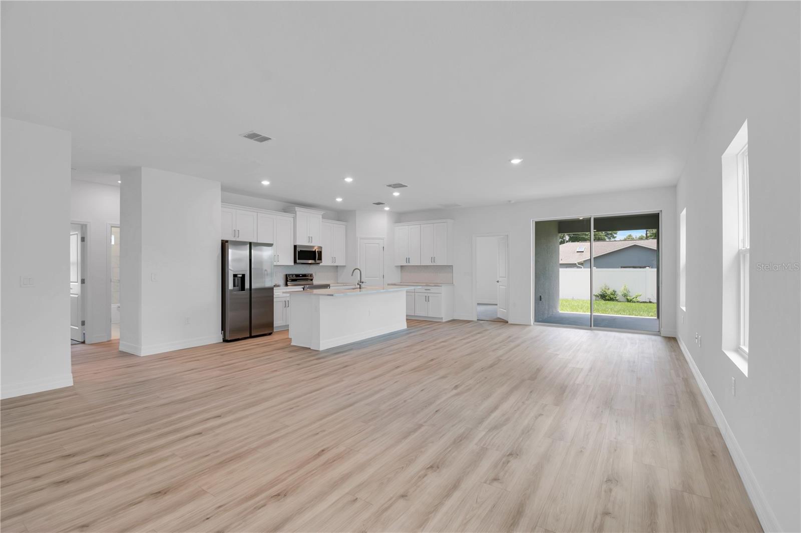 MARION OAKS UN 06 - Residential