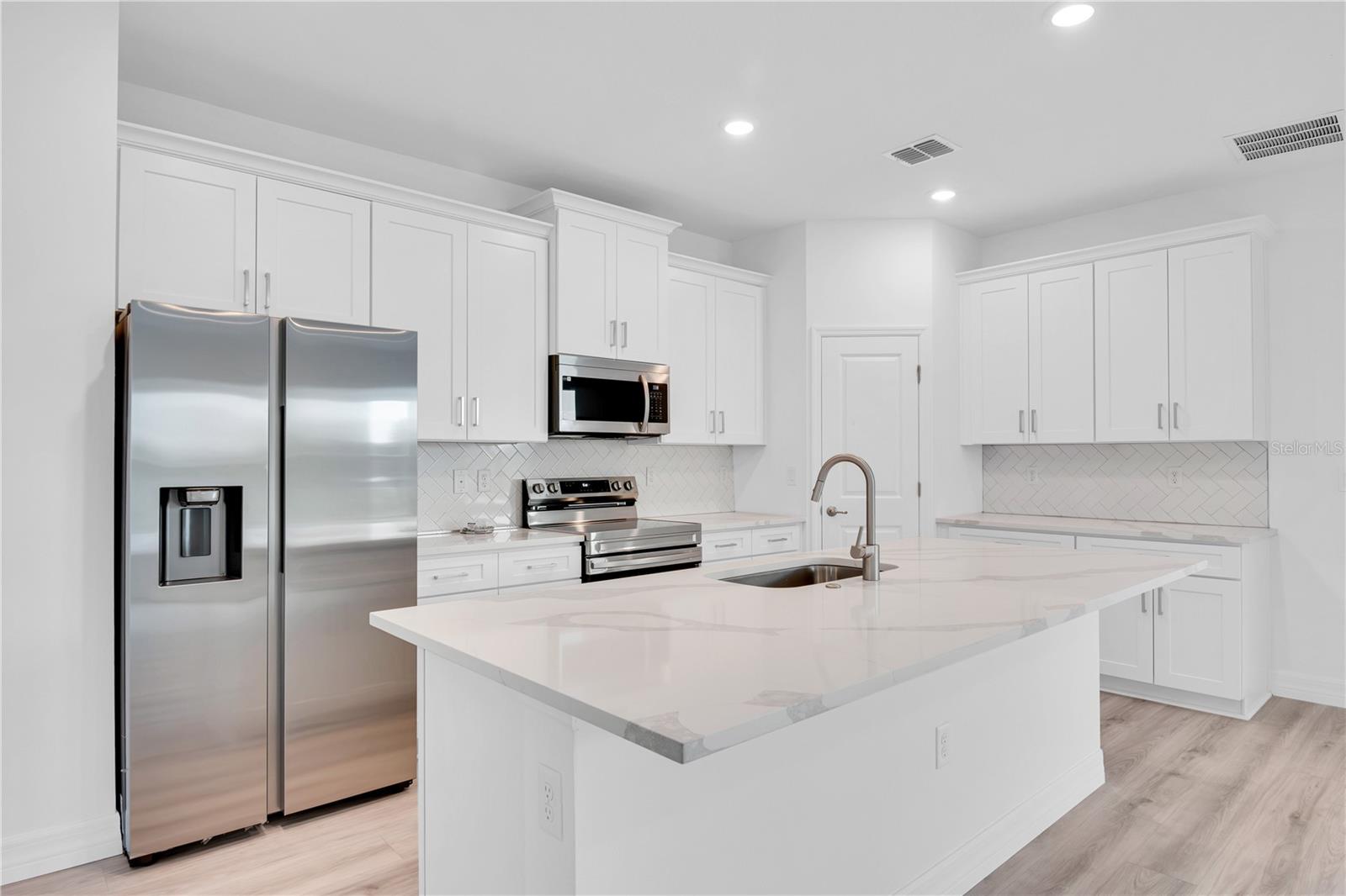 MARION OAKS UN 06 - Residential