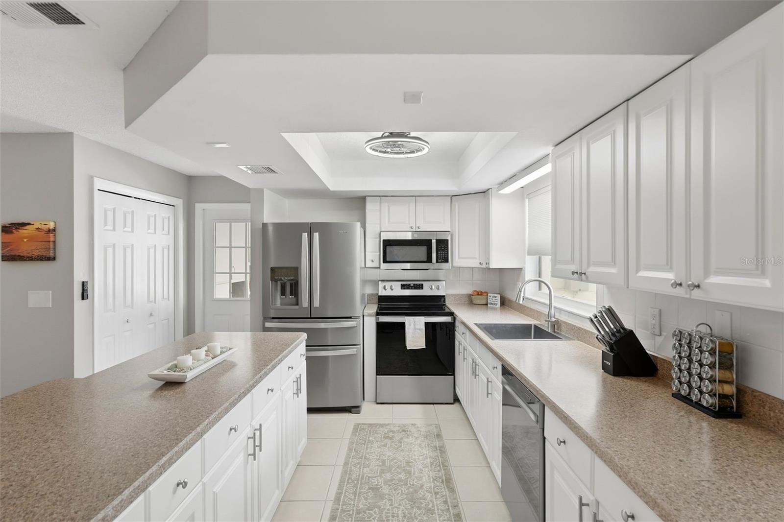 EXPLORERS COVE - Residential