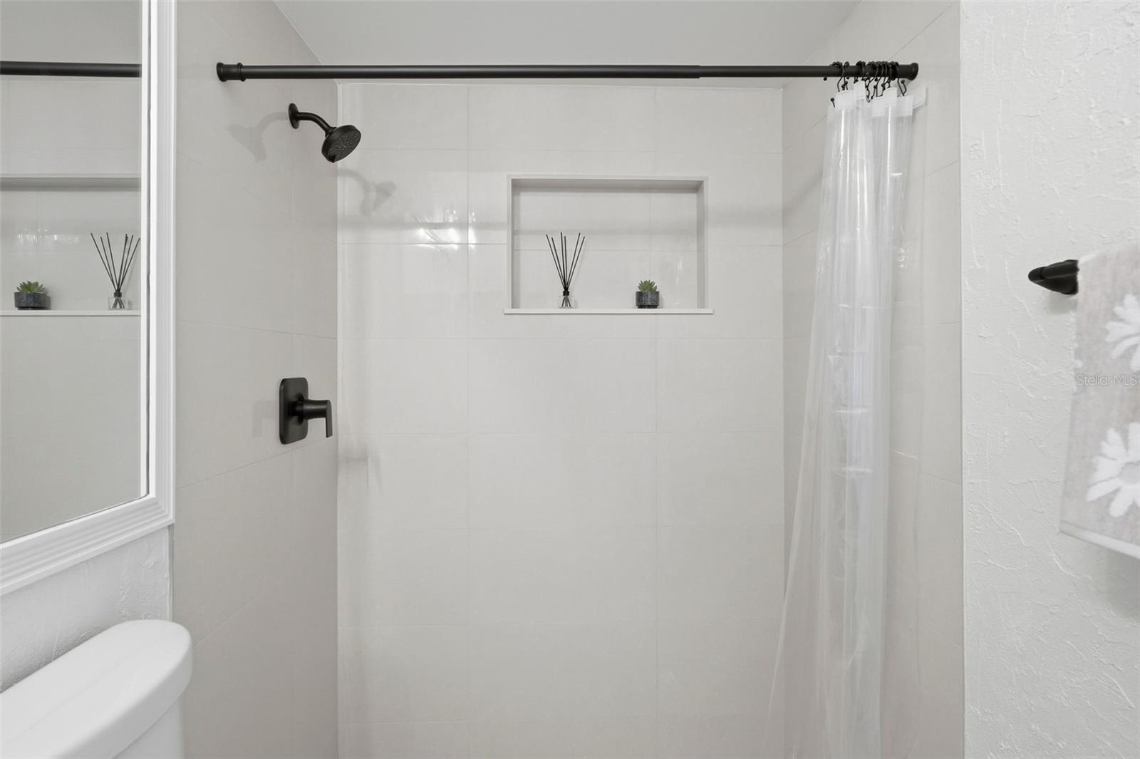 EXPLORERS COVE - Residential