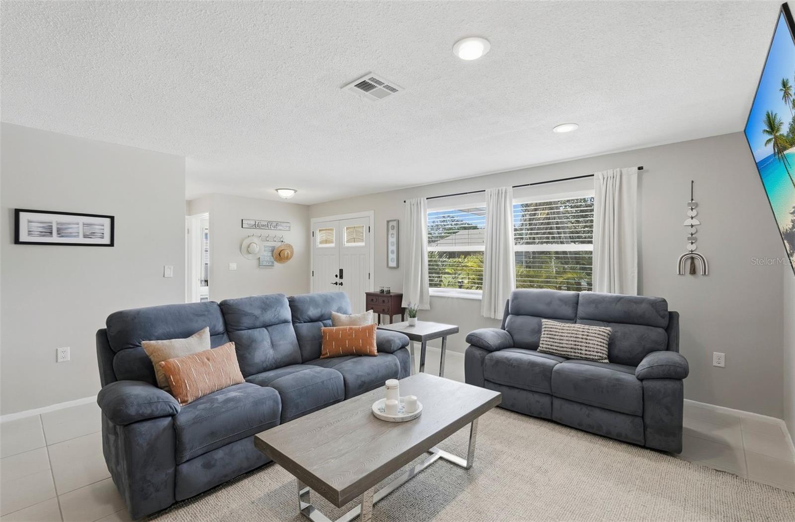 EXPLORERS COVE - Residential