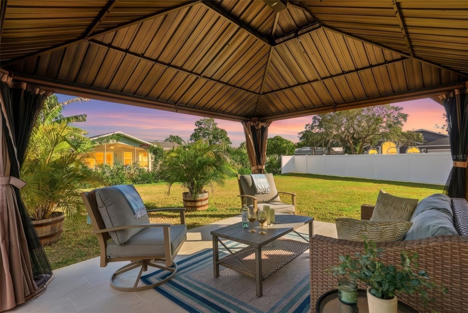 EXPLORERS COVE - Residential