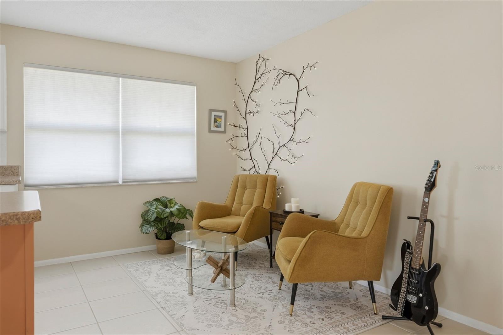 EXPLORERS COVE - Residential