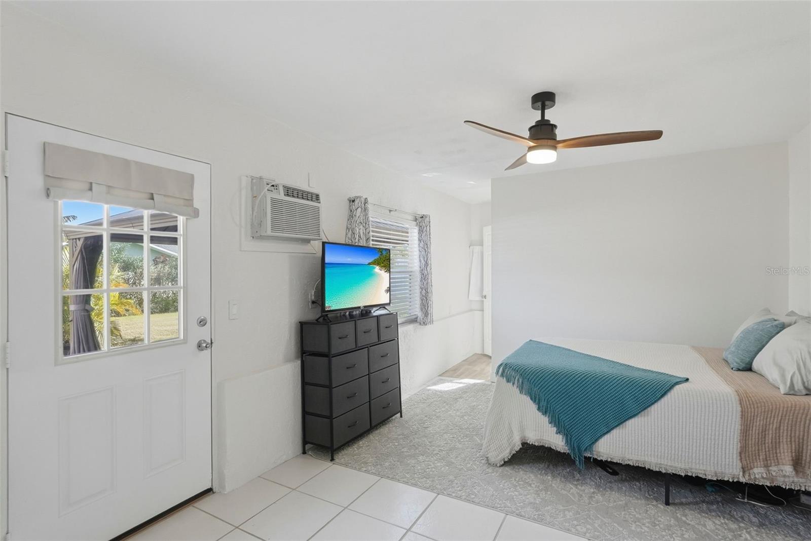 EXPLORERS COVE - Residential