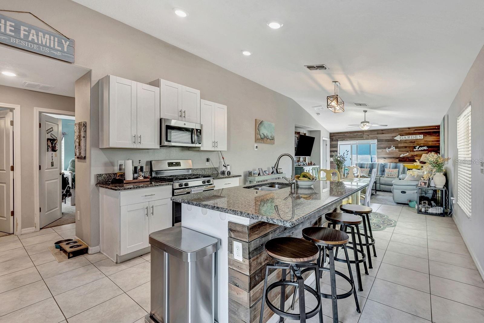 5104 DANDELION STREET